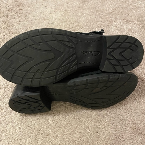 Clarks black booties - Picture 5 of 6